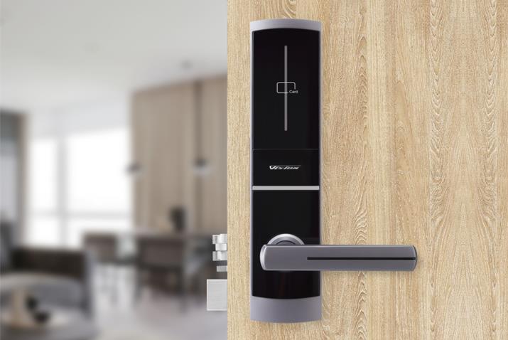 購(gòu)買(mǎi)全自動(dòng)智能鎖應(yīng)該注意什么